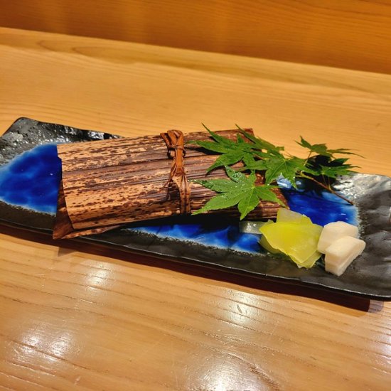 鶏の旨みたっぷりご褒美の「鶏五ご飯」２個入り画像