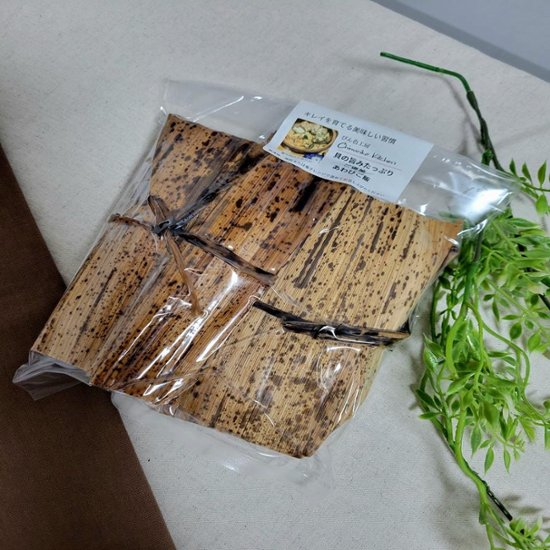 鶏の旨みたっぷりご褒美の「鶏五ご飯」２個入り画像