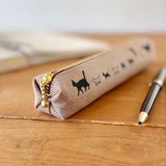 ねこ家族のペンケース（ライトブラウン）画像