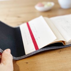 ねこ家族のブックカバー（シャンブレー）画像