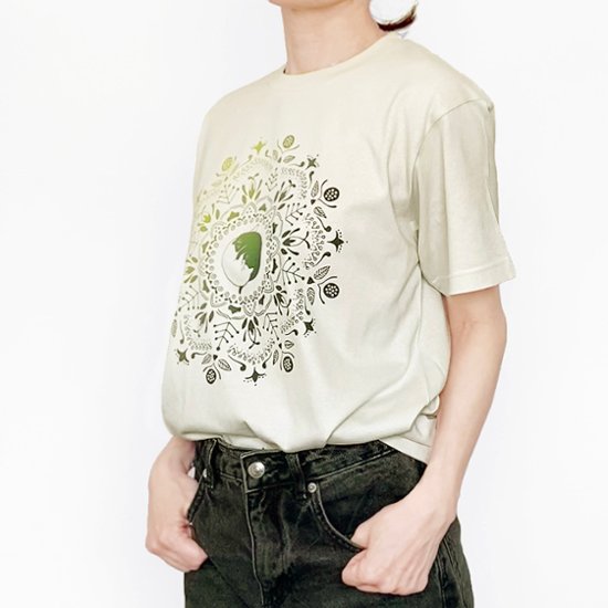 ねこの曼荼羅Tシャツ（グラデーション）黄緑画像