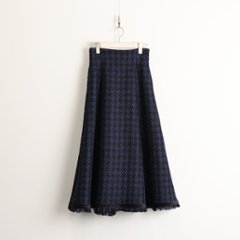 『Tulle houndstooth tweed』 Tuck flare skirt NAVYの画像