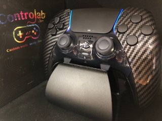 完成品 エッジセールVol.24 edge カーボン背面４ボタンの画像