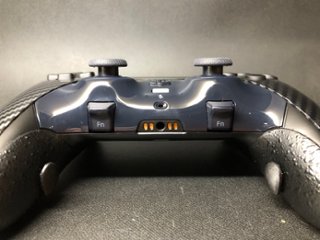 完成品 エッジセールVol.24 edge カーボン背面４ボタン画像