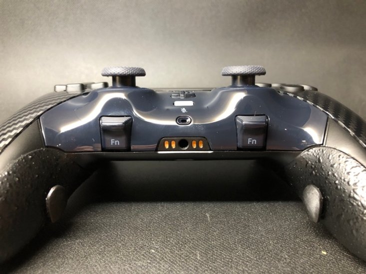 完成品 エッジセールVol.24 edge カーボン背面４ボタン画像