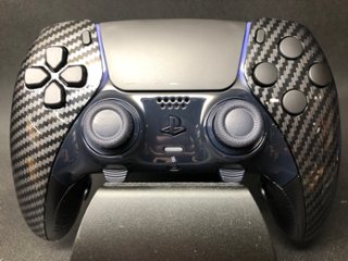 完成品 エッジセールVol.24 edge カーボン背面４ボタン画像