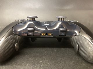 完成品 エッジセールVol.32 edge ブラック背面４ボタン画像