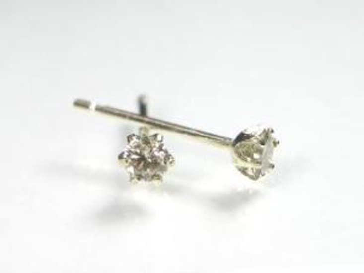 天然ダイヤモンドピアス・0.1ｃｔ/K10（ホワイトゴールド）(ピンクゴールド)(イエローゴールド)   天然ダイヤ　４月誕生石画像