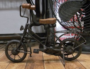 オールドバイシクル　アンティークタイプ自転車　ブリキのおもちゃ　ブリキ製自転車　アメリカン雑貨画像