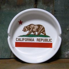 カリフォルニア ラウンド型灰皿 アッシュトレイ 卓上灰皿　アメリカン雑貨の画像