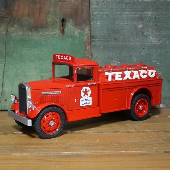 テキサコ オイル ダイキャストミニカー 1943 TEXACO 1/34サイズ T-23 GMC タンカー レッド 貯金箱 アメリカン雑貨画像