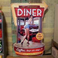 アンティークエンボスプレート ダイカット  DINER ME ブリキ看板　アメリカン雑貨の画像