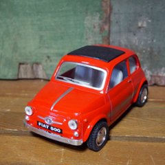 フィアット500 プルバックミニカー PULL BACK CAR Fiat500 Nuova500 1/24 レトロミニカー キンスマート アメリカン雑貨画像