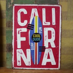 アンティークメタルプレート  CALIFORNIA ブリキ看板 ハワイアン  サーフインテリアの画像