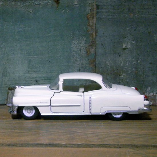 キャデラック ダイキャストミニカー 1953 Cadillac 1/43 レトロミニカー アメリカン雑貨画像