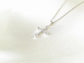 sexyround D cross necklace k18wg/diamond(セクシーラウンド D クロス ネックレス k18ホワイトゴールド/ダイア)画像