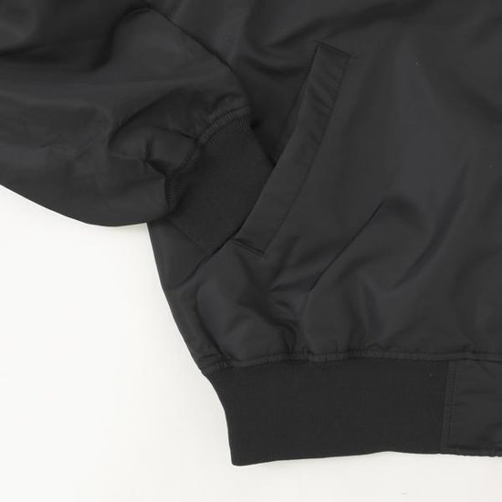 アルファ　L2B  Alpha Industries 797-6152014 L-2B HUNTER RELAXED  Fligth Jacket 軽量、リラックス、防水性 ミりタリー MA1　画像