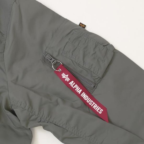 アルファ　L2B  Alpha Industries 797-6152014 L-2B HUNTER RELAXED  Fligth Jacket 軽量、リラックス、防水性 ミりタリー MA1　画像
