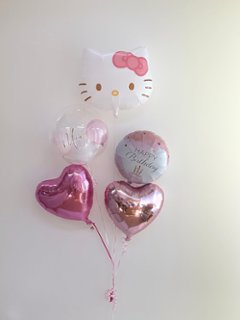 【バルーンブーケ】キティシェイプ　ガーリーフラワーブーケの画像