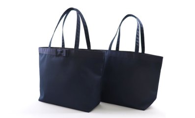 横型 サブバッグ　大容量 軽量 折り畳みできます。の画像