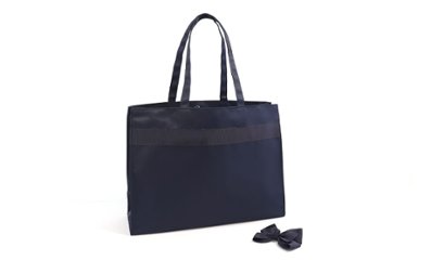 【お受験バッグ】 横型トートバッグ(リボンブローチ付き)｜紺無地｜自立型｜B4サイズ｜画像