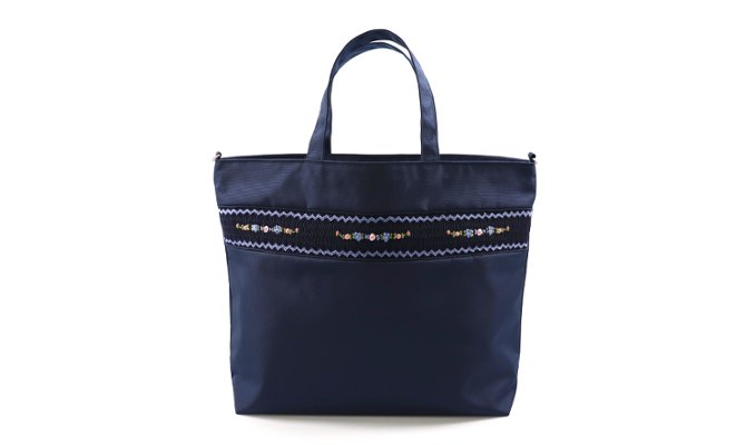 【訳アリ品20％OFF】スモッキング刺繍 自立型ファスナー付きレッスンバッグ｜B4サイズ｜日本製｜ お花の画像