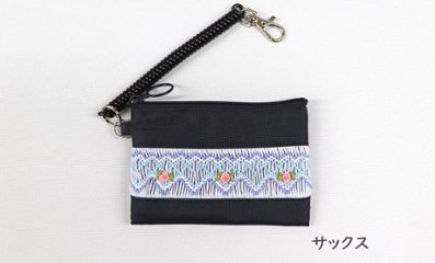 【ネット限定】スモッキング刺繍入り ナイロン製パスケース ｜小銭入れ付き画像
