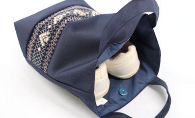 【20％OFF】スモッキング刺繍・手刺繍入り シューズバッグ【ネット限定】画像