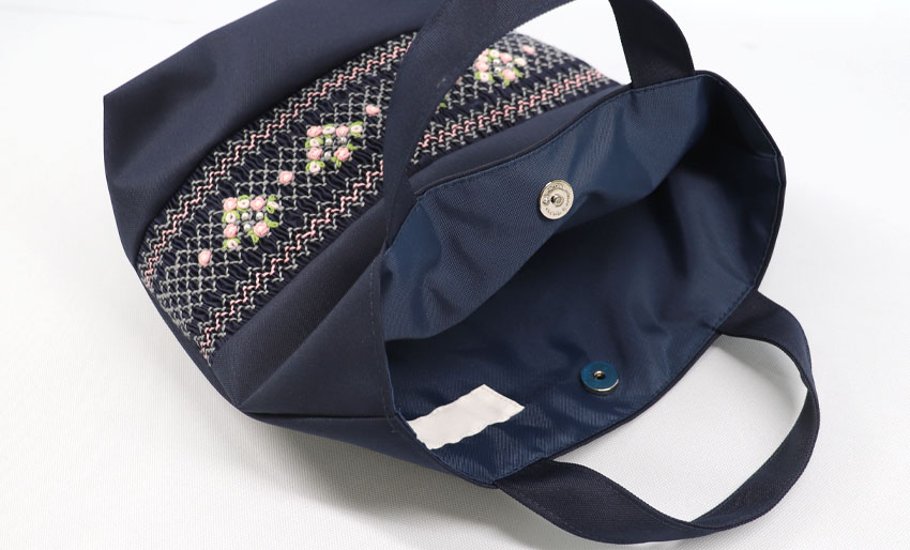 【20％OFF】スモッキング刺繍・手刺繍入り シューズバッグ【ネット限定】画像