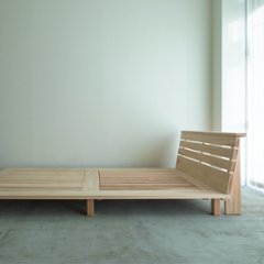Yunagi Solid Sugi Bed | ベッドフレームの画像