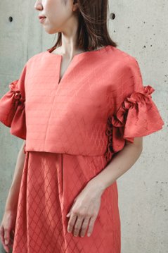 【受注商品】 オープンサイドフリルトップ＋ショルダータイタックワンピース画像