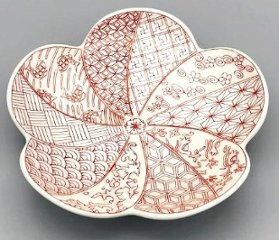 錦銀彩祥瑞捻り梅形銘々皿の画像