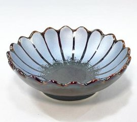 錦銀彩べっ甲釉菊形千代口の画像