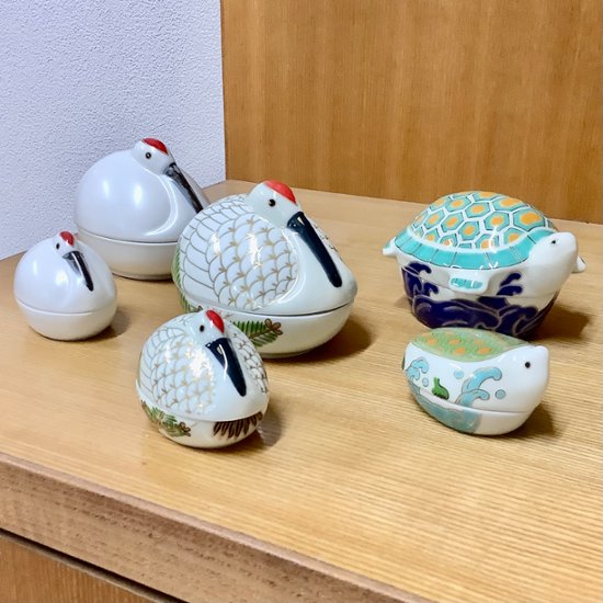 錦亀形蓋物画像