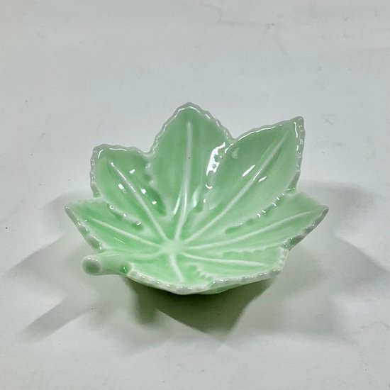 淡緑釉紅葉形小付画像