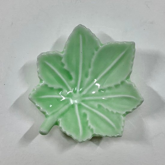 淡緑釉紅葉形小付画像