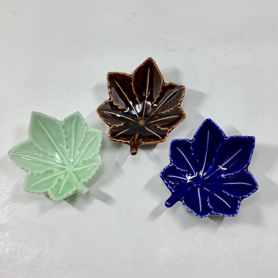 淡緑釉紅葉形小付画像