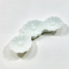 太白菊形箸置の画像