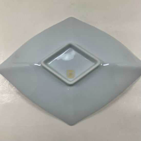 錦白釉金ペルシャ 菱形向付　27㎝画像