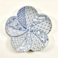 錦翡翠銀彩祥瑞捻梅形銘々皿　15㎝の画像