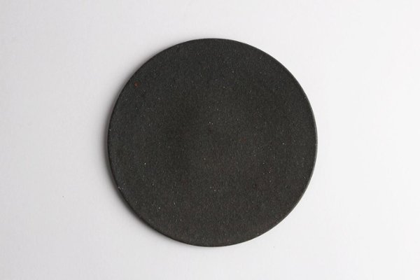 角掛政志　黒　フラット皿（23ｃｍ）の画像