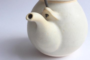 角掛政志　耐火土瓶　白画像