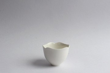 生嶋　花　ゆのみ　中の画像