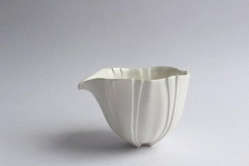 生嶋　花　片口　フリル画像