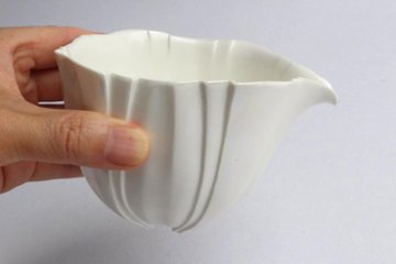 生嶋　花　片口　フリル画像