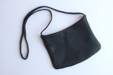 R.BROWN　LABO　サコッシュバッグ　M/ブラックの画像