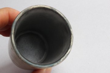 片瀬和宏　鋳込み　筒湯呑　銀画像
