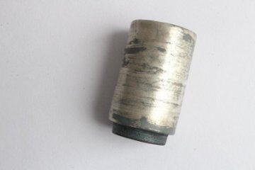 片瀬和宏　鋳込み　筒湯呑　銀画像