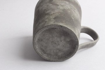 大森健司　黒土マグカップ（中白）画像