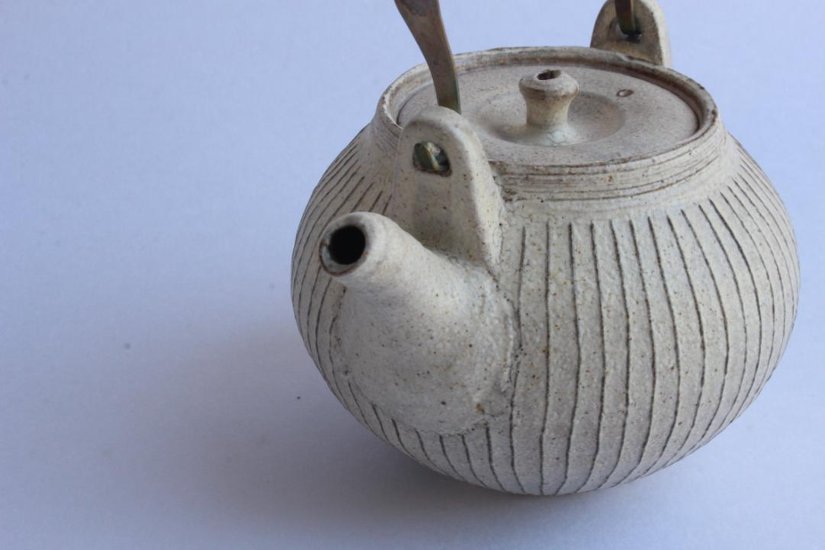 鈴木　進　粉引線紋急須（金具取手）画像